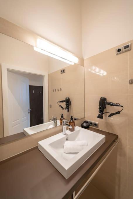 Josef'S Home I Apartment Klaehrgasse I 01 ウィーン エクステリア 写真